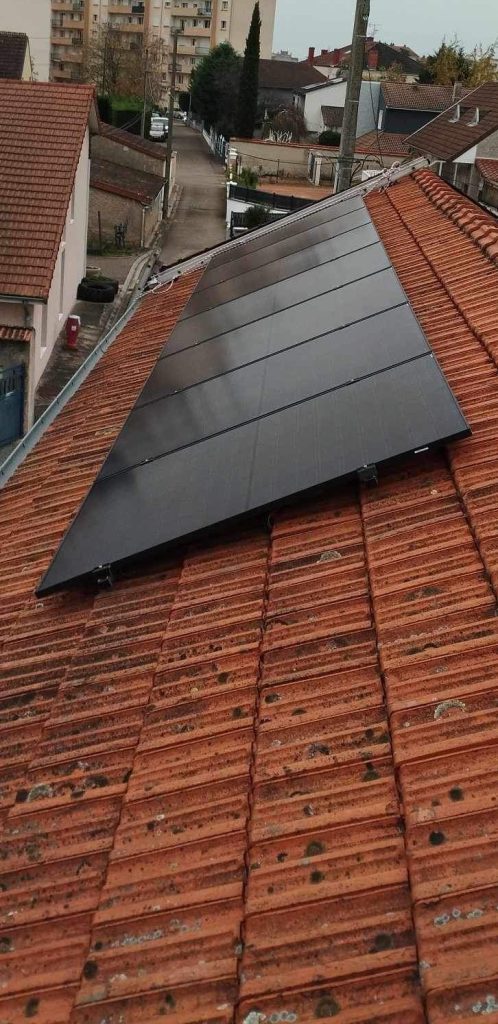 Travaux d’installation de panneaux photovoltaïques et solaire à Roanne